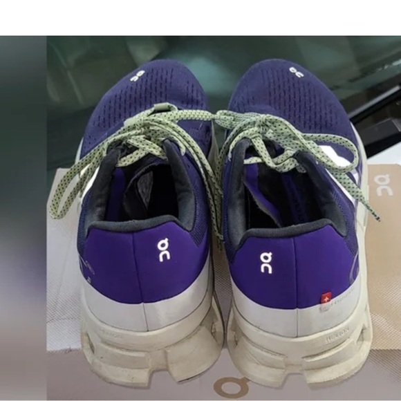 On Running Purple Monster - Picture 4 of 6